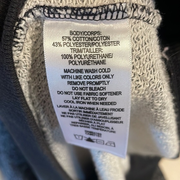 MNY Andrew Mark performance cotton blend top / sweatshirt faux leather trim S - Picture 9 of 12